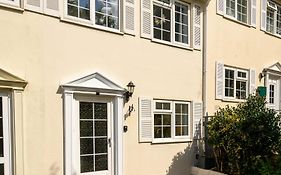 Coastal Haven Ilfracombe Charming 2-Bedroom Cottage In A Great Location By Stae Homes